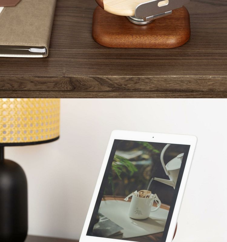 Cute Shiba Inu Wooden Cell Phone Holder